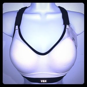 Victoria’s Secret VSX Incredible Sports Bra